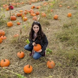 Meet your Posher, Ladane